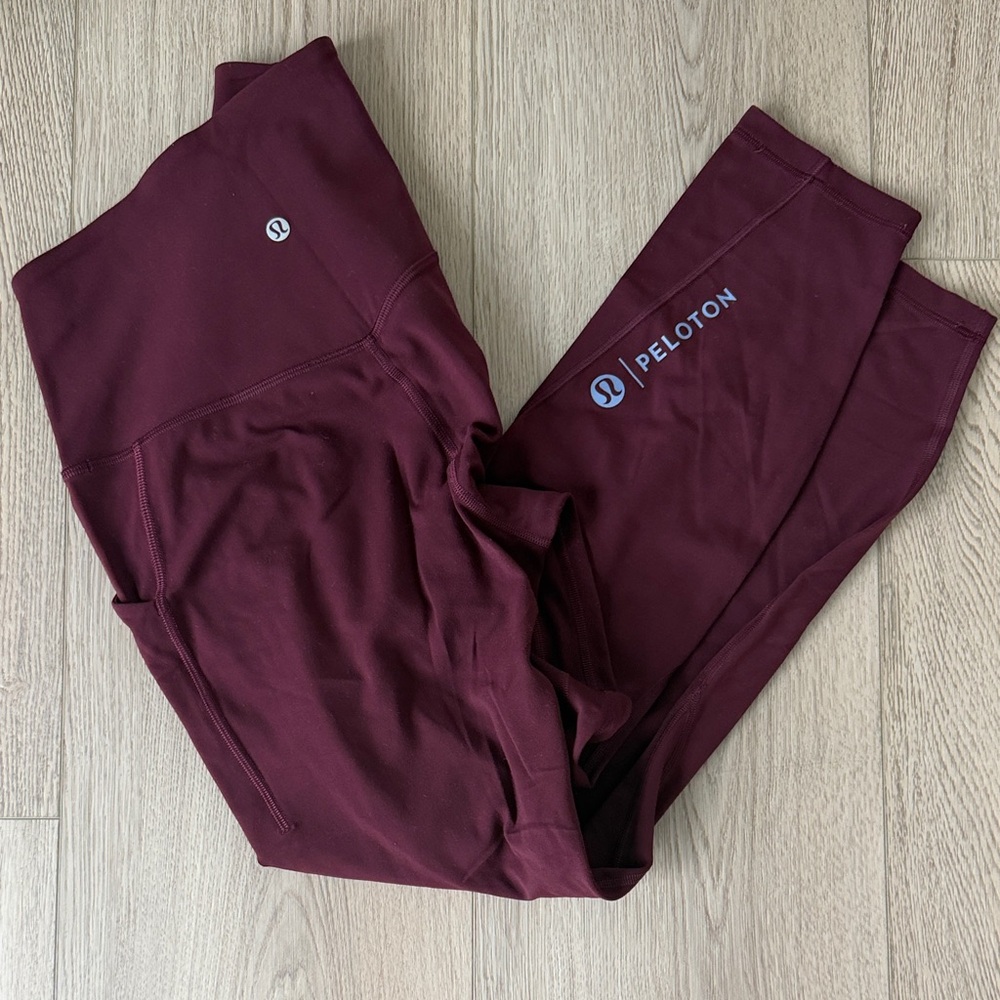 Lululemon x Peloton Align high waisted with pockets 25” Leggings. Size 10